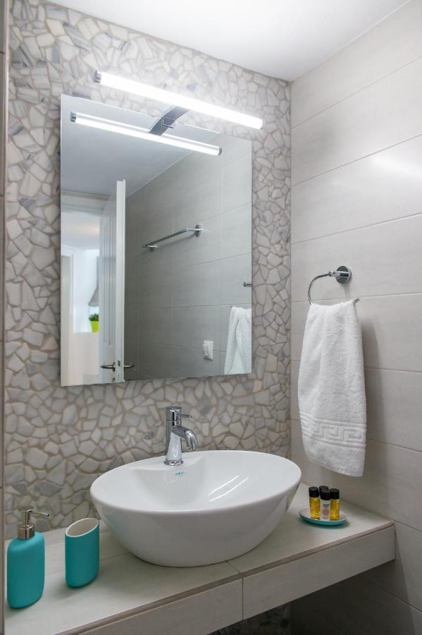 Grey House Villa Exámbela Dış mekan fotoğraf