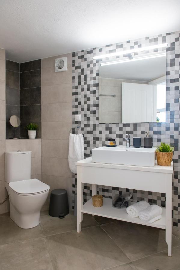 Grey House Villa Exámbela Dış mekan fotoğraf