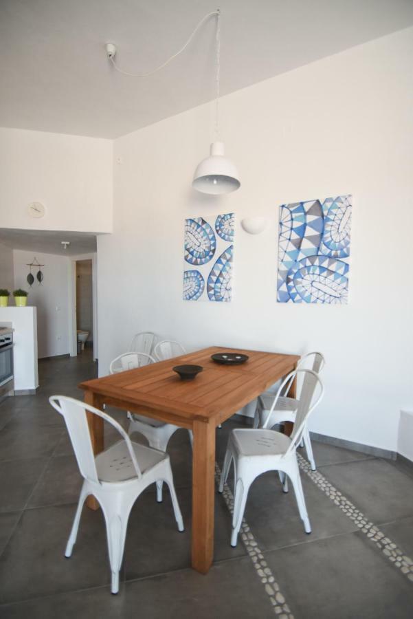 Grey House Villa Exámbela Dış mekan fotoğraf