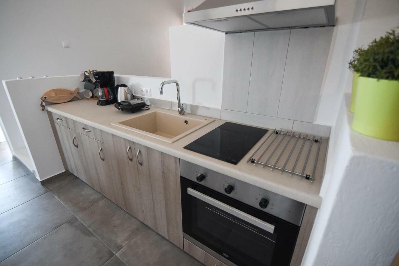 Grey House Villa Exámbela Dış mekan fotoğraf