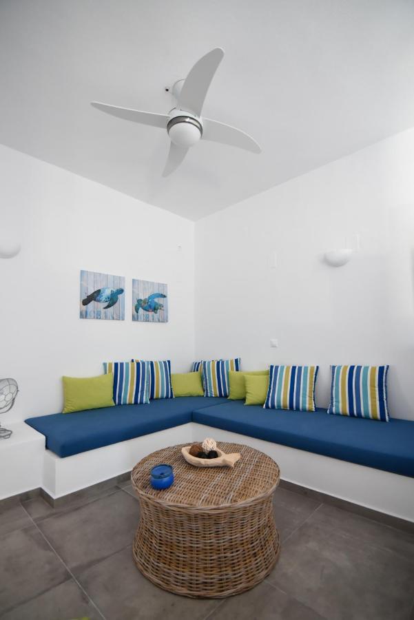 Grey House Villa Exámbela Dış mekan fotoğraf